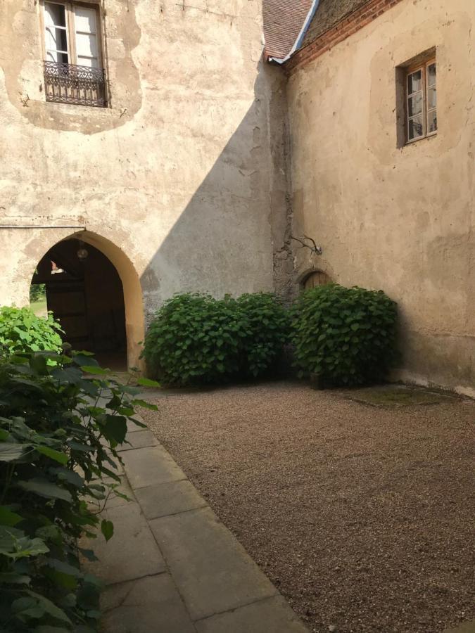 Chateau De Vesset Acomodação com café da manhã Tréteau Exterior foto